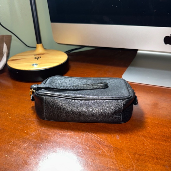 PRADA Vitello Daino Wristlet Black - Picture 5 of 10